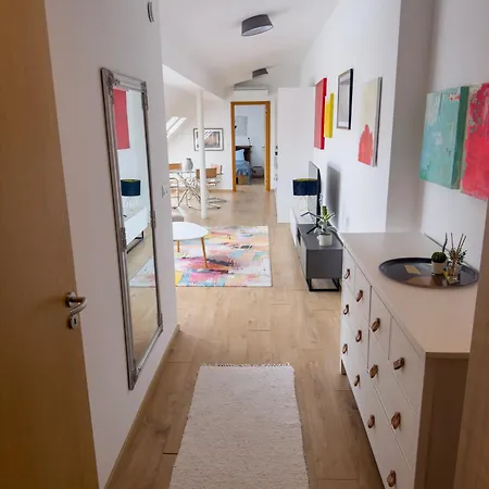 Bright And - Modern Flat Bratislava
