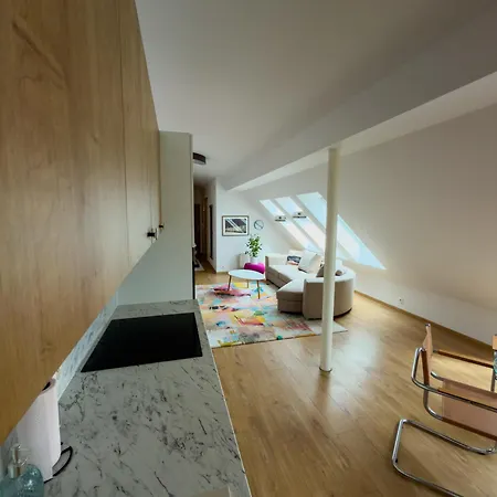 Bright And - Modern Flat